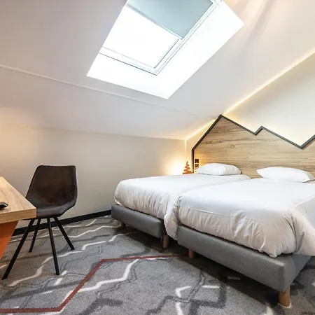 Hotel Base Camp - 3*